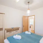 Apartment Sunshine Blue