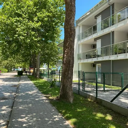 Sunshine Blue Apartment Zamardi