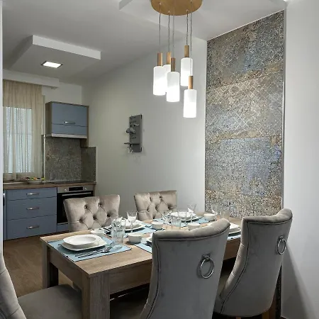 Apartment Sunshine Blue Zamardi