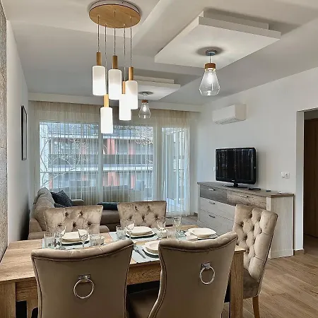 Sunshine Blue Apartment *