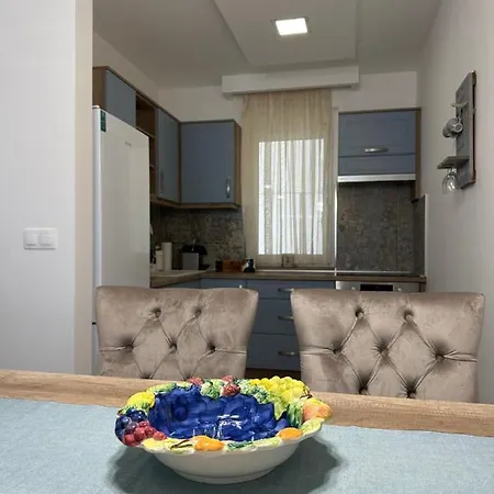 Apartment Sunshine Blue *