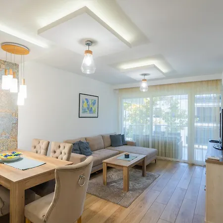 Sunshine Blue 扎马迪