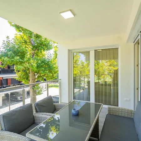 Sunshine Blue Zamárdi