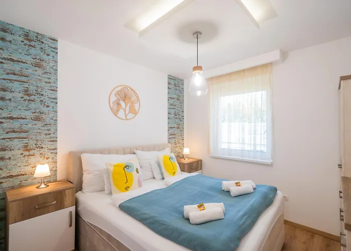 Apartment Sunshine Blue