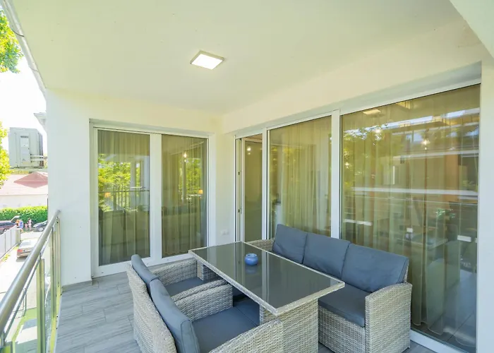 Sunshine Blue Apartment *